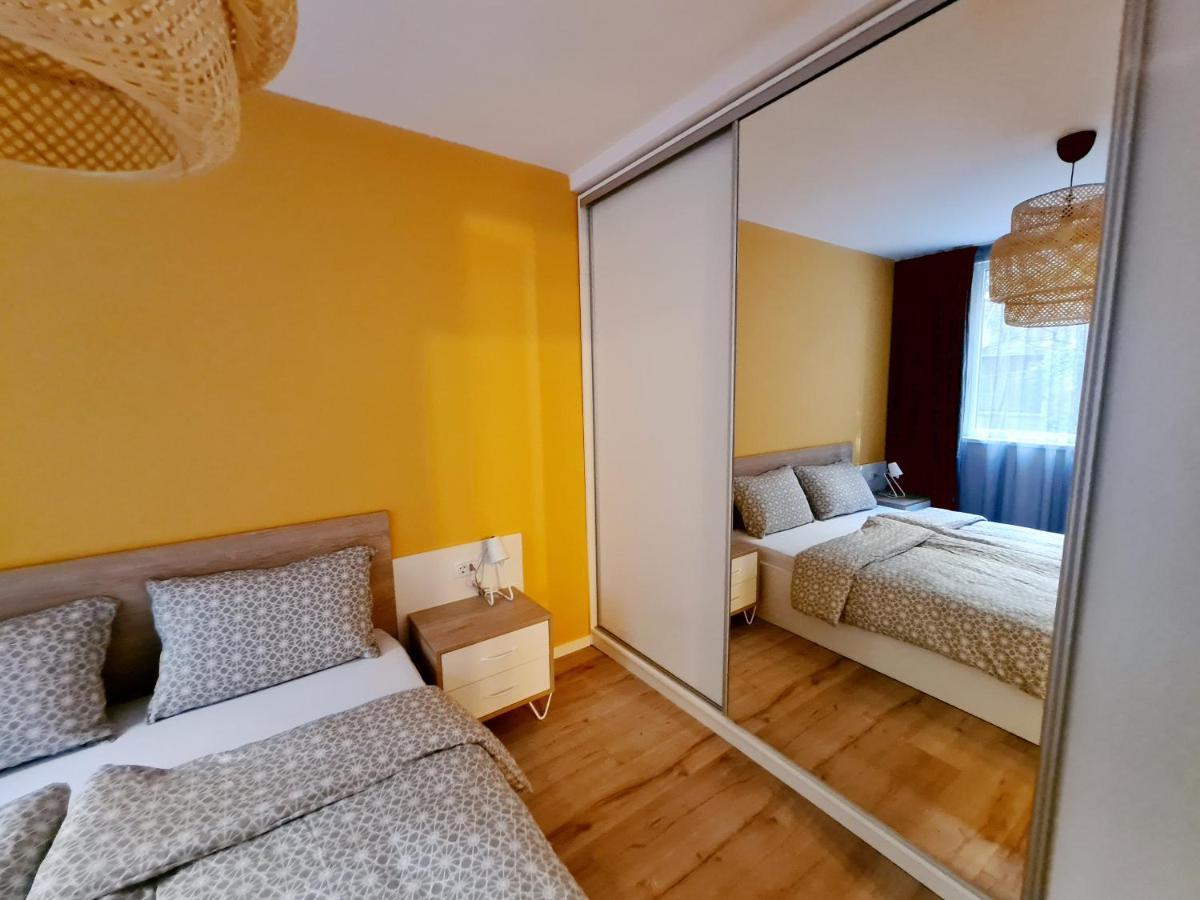 Brand New Luxury Flat In The City Center Varna Esterno foto