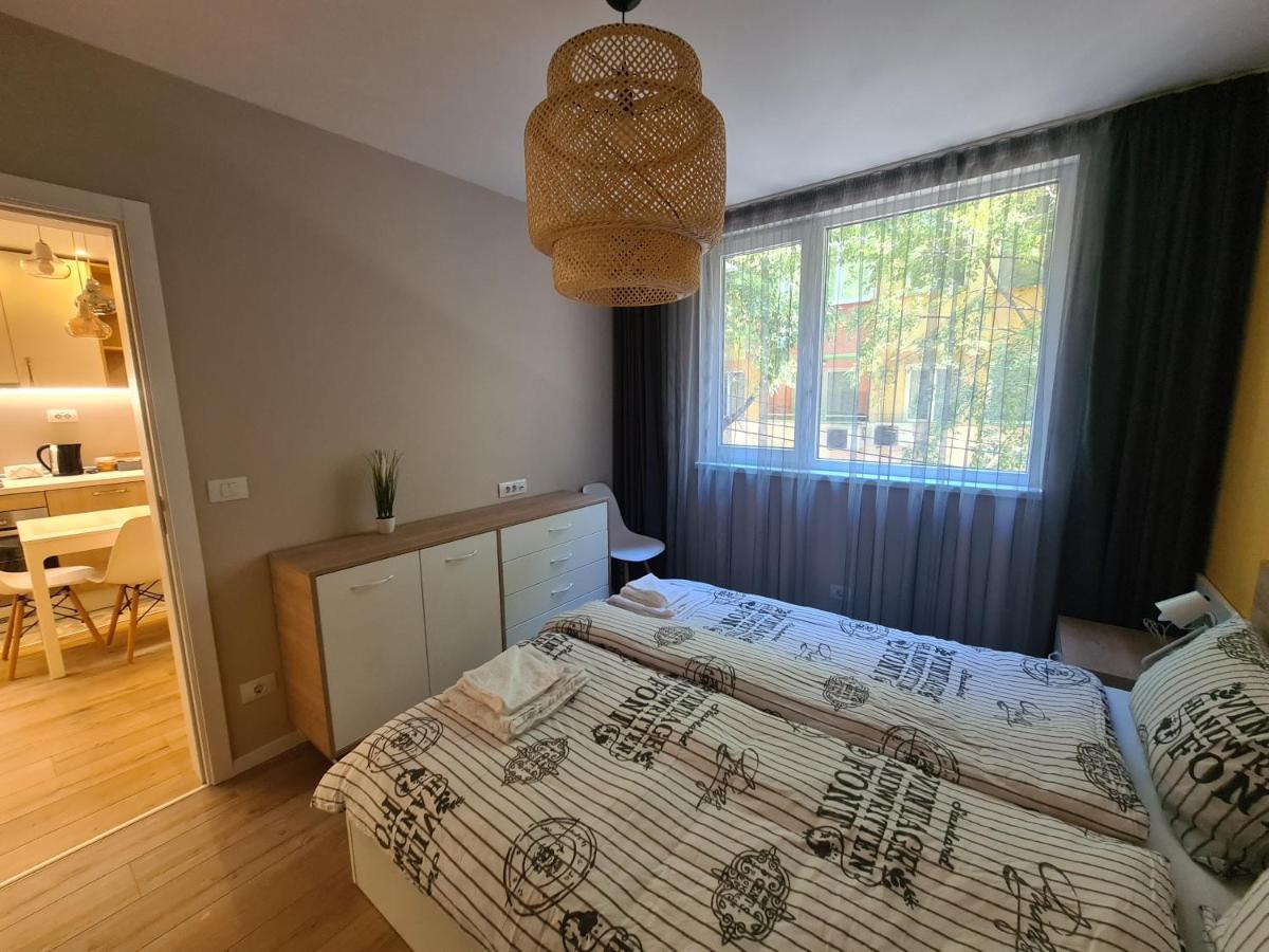 Brand New Luxury Flat In The City Center Varna Esterno foto