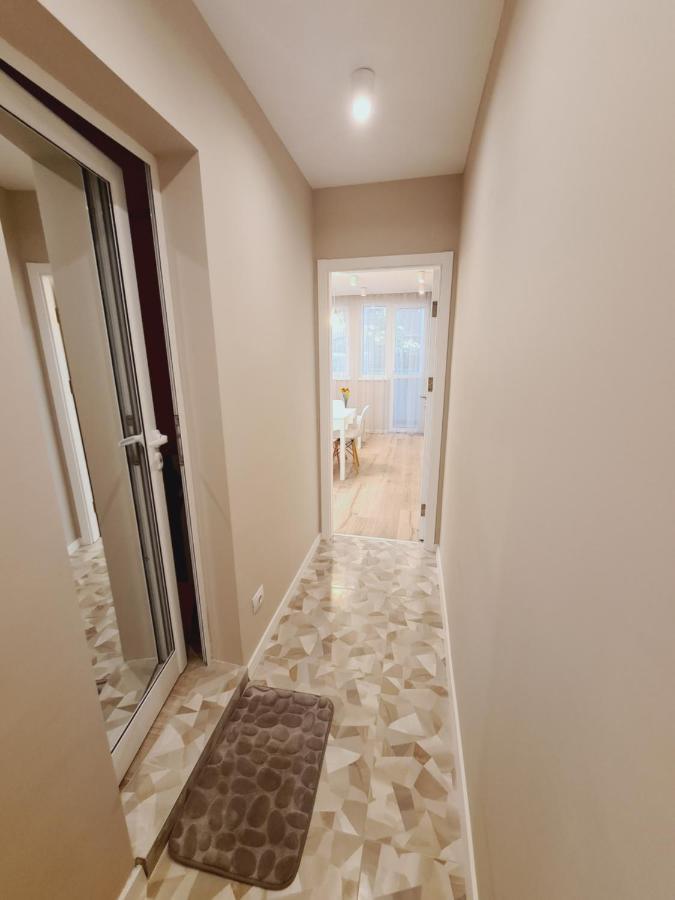 Brand New Luxury Flat In The City Center Varna Esterno foto